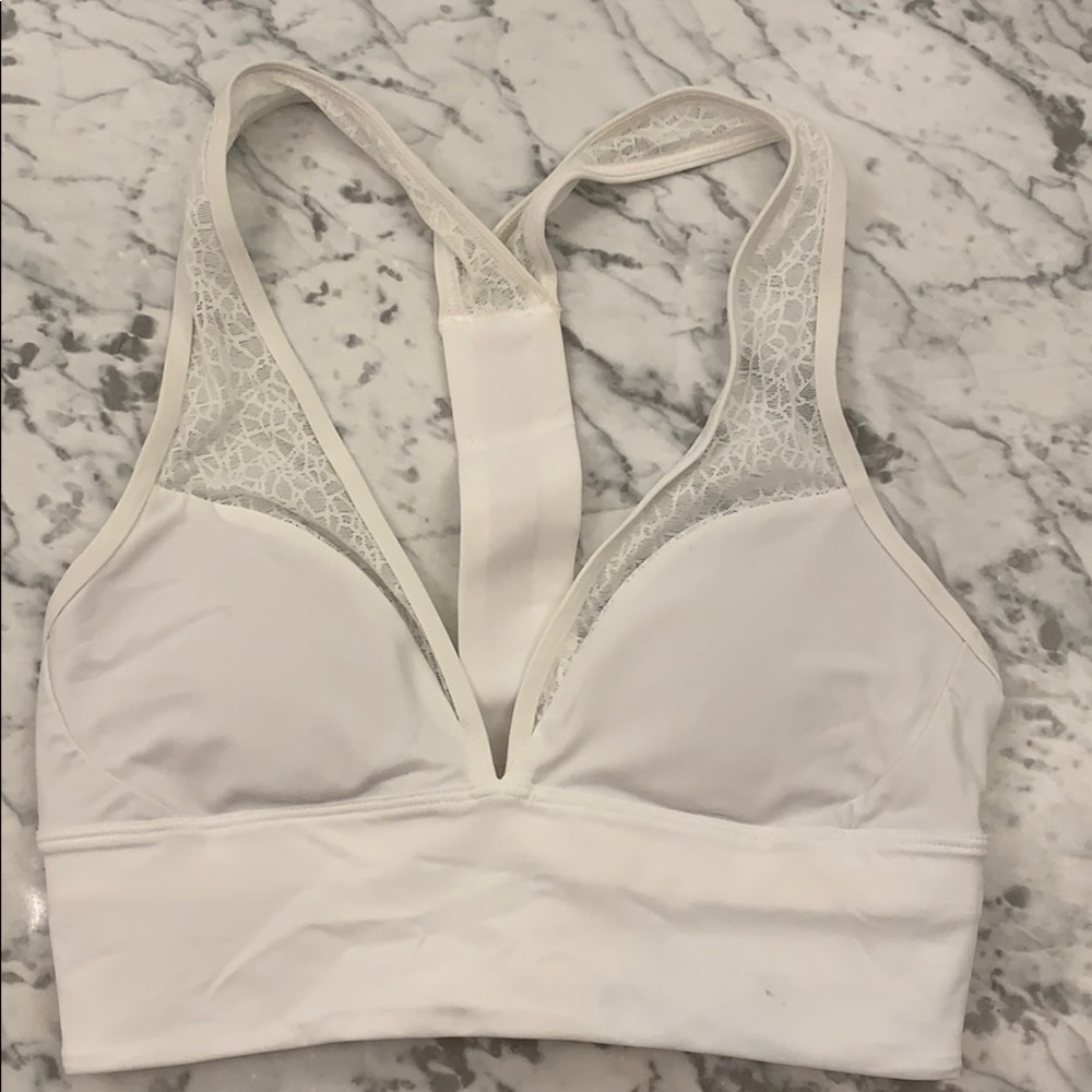 White lace lululemon sports bra